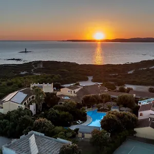 Luci Del Faro Hotel