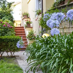 Calycanto Guest house